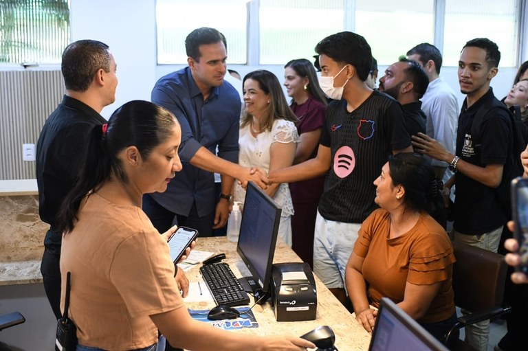 Lucas Ribeiro visita Hospital da Clipsi e destaca avanços com estadualização da unidade hospitalar