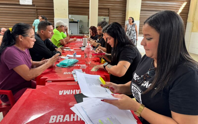 São João de Galante reúne comerciantes em atualização cadastral para edição 2026 da festa