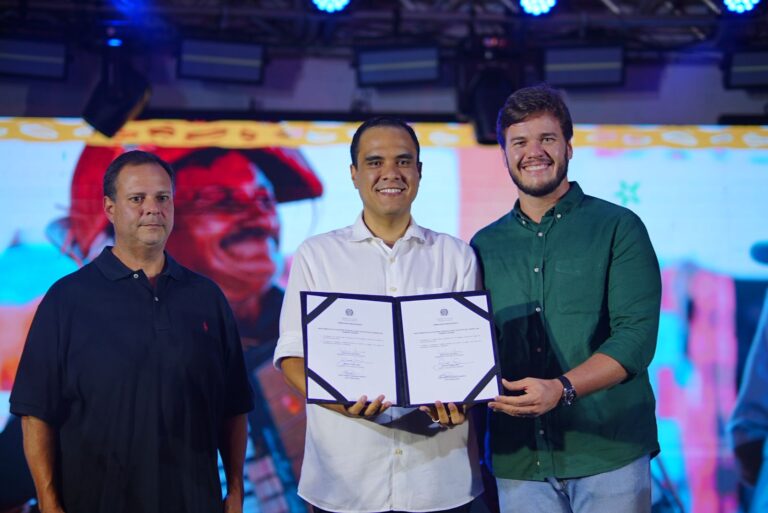 Bruno reforça papel do São João no desenvolvimento de CG, durante anúncio de investimento federal