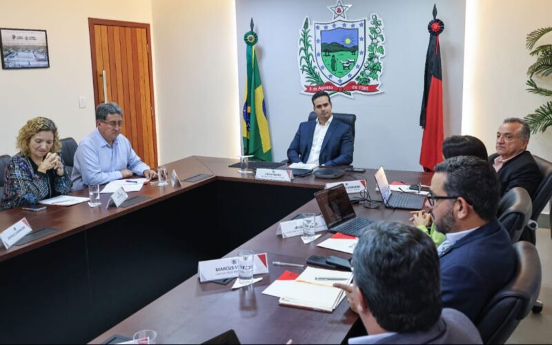 Lucas Ribeiro recebe missão do Banco Mundial e destaca avanços das obras do Projeto de Segurança Hídrica da Paraíba