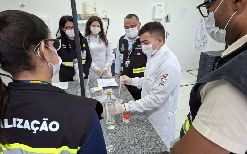 Procon-CG capacita fiscais para identificar metanol em cachaças durante O Maior São João do Mundo