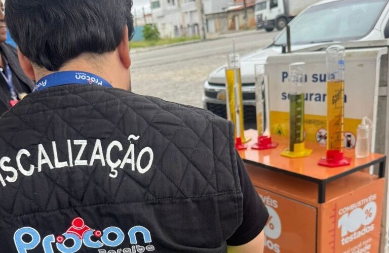 Operação Combustível Limpo: Procon-PB fiscaliza 15 postos em João Pessoa e CG em parceria com ANP