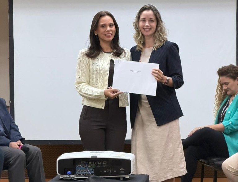 Rede Paraibana de Bancos de Leite Humano recebe certificação nacional durante congresso internacional no Rio de Janeiro