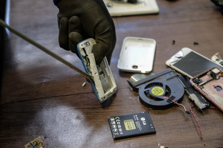Governo da Paraíba firma parceria para ampliar descarte correto de resíduos eletroeletrônicos