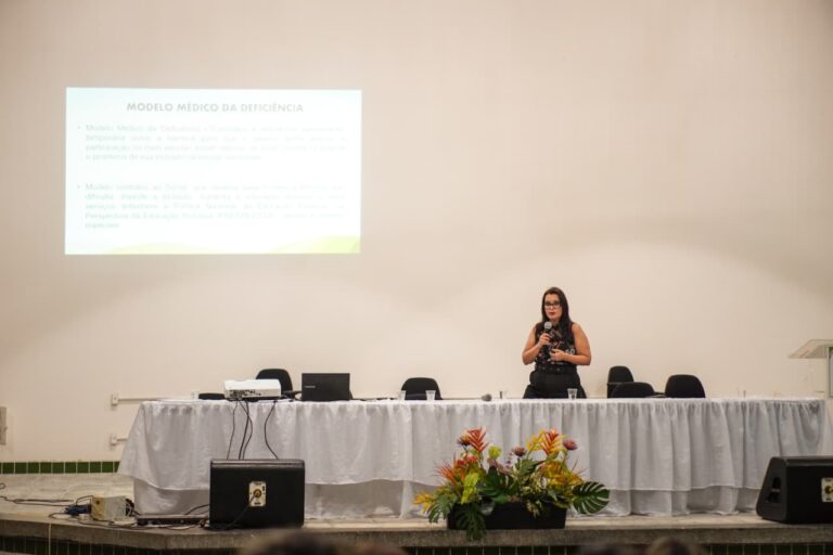 Secretaria de Educação realiza o III Seminário de Atendimento Educacional Especializado (AEE)