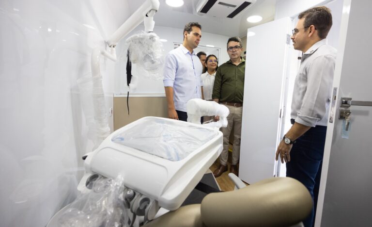 Lucas Ribeiro visita Policlínica Integrada da Segurança Pública e destaca valorização das forças policiais