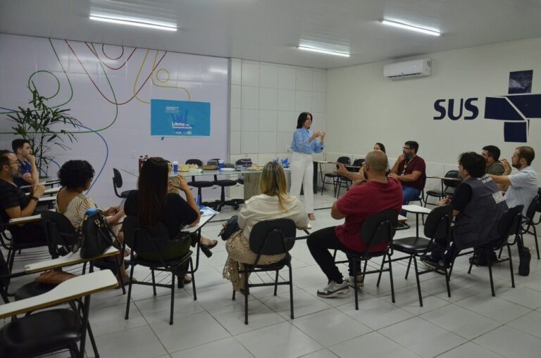 PMCG amplia acessibilidade na saúde com formação de profissionais em Libras