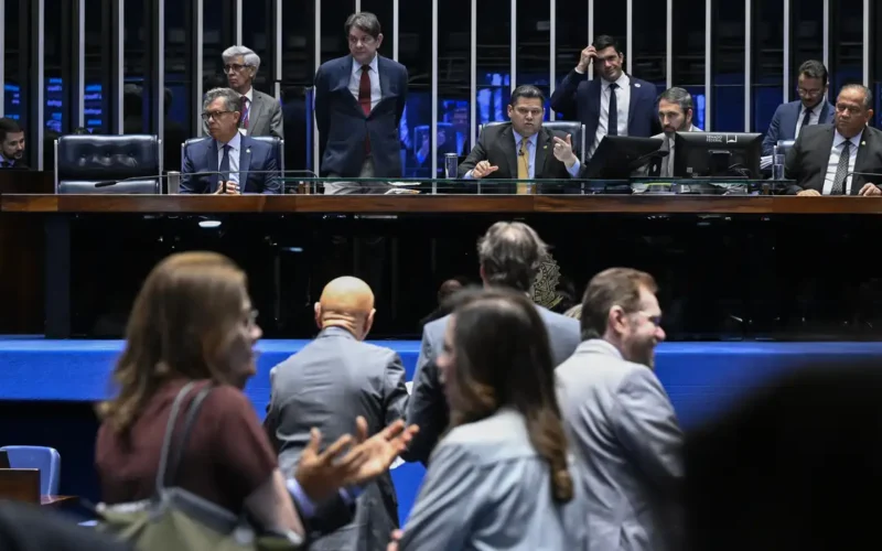Alcolumbre diz que Senado vota fim da escala 6×1 após as eleições