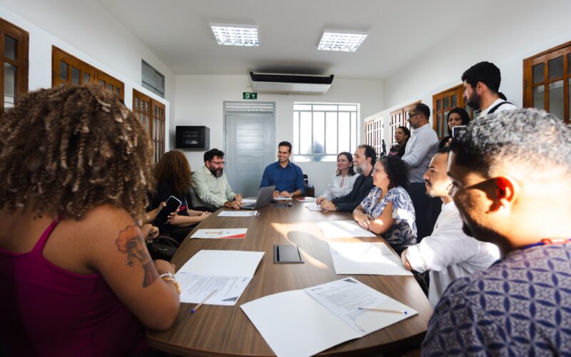 Lucas Ribeiro conhece vencedores do TOP 5 da Expo Favela Paraíba 2026 e destaca impacto social dos projetos