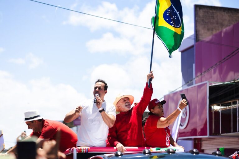 Ao lado de Lula, Lucas reforça aliança política e atuação pelo Nordeste em ato em Natal